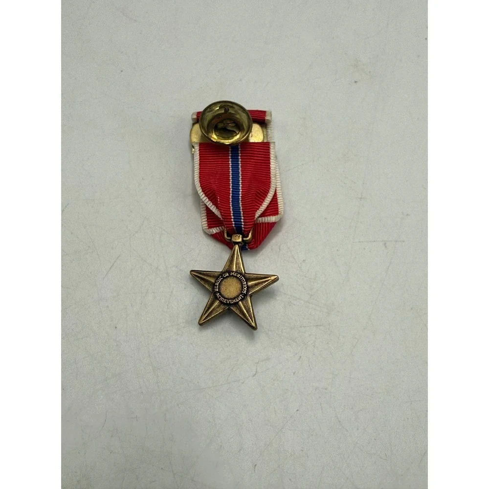 US Military Bronze Star Medal Miniature Lapel Pin Heroic Meritorious Achievement